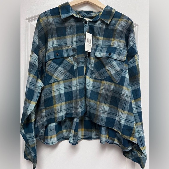 Madden Girl Tops - NWT Madden Girl Cropped Flannel, XXL